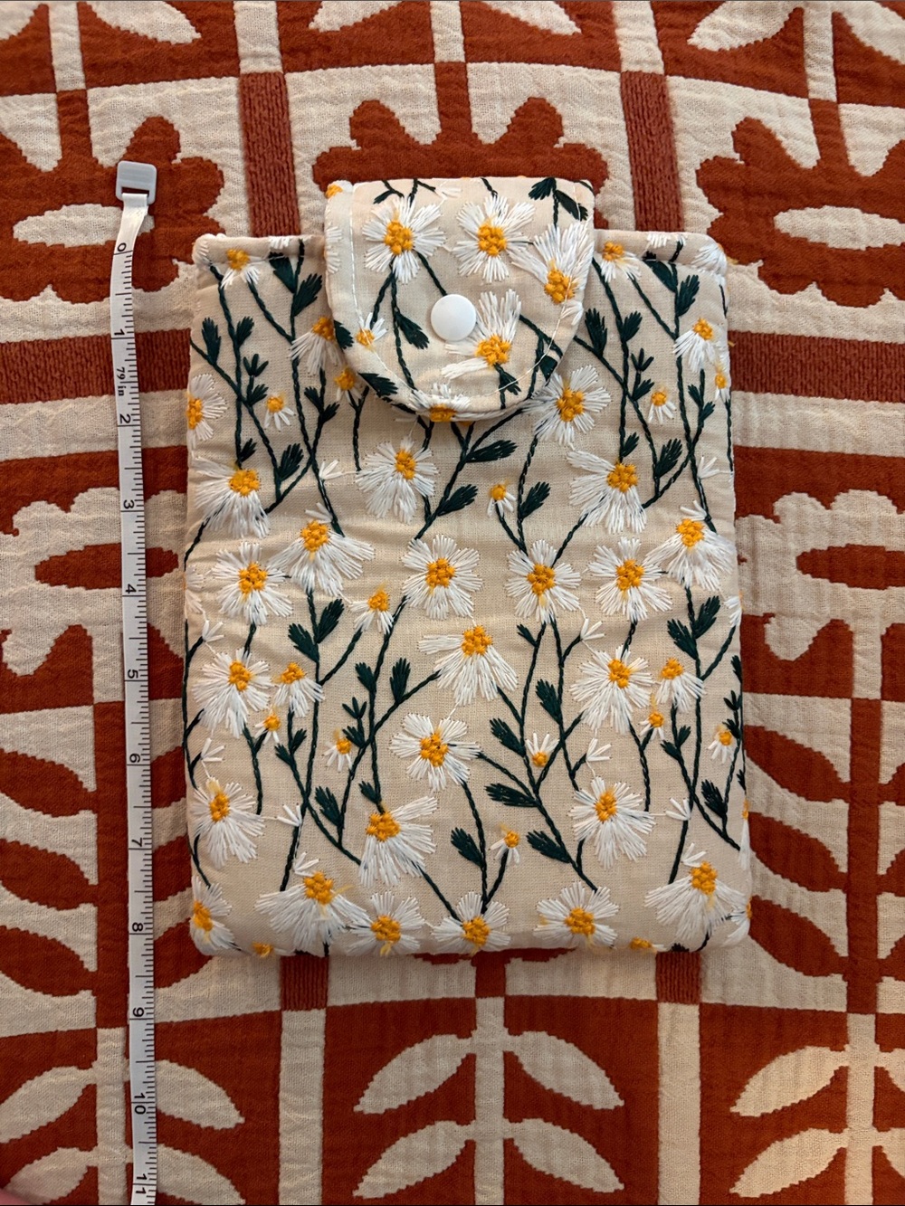 Hand-sewn Cream Daisy Embroidered Sleeve - Yellow & Green Floral